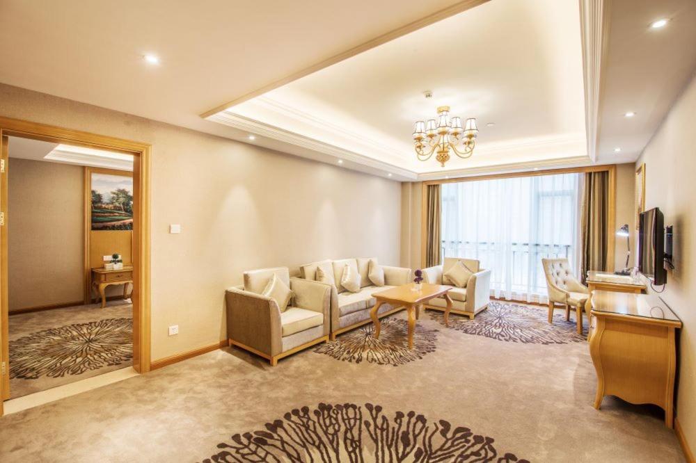 Vienna Hotel Foshan Airport Eksteriør bilde